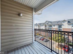 1581 Spring Gate Drive 5403, Mclean VA 22102