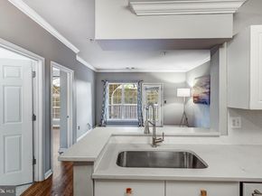 4560 Strutfield Lane 1110, Alexandria VA 22311