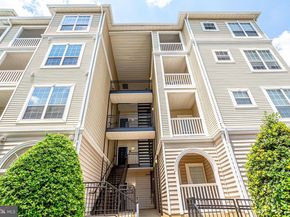 4560 Strutfield Lane 1110, Alexandria VA 22311
