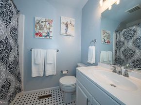 127 Springton Mews Circle, Media PA 19063