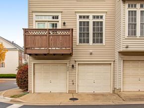 5826 Pearson Lane, Alexandria VA 22304