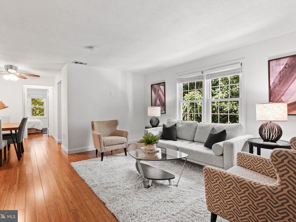704 S Arlington Mill Drive 17302, Arlington VA 22204