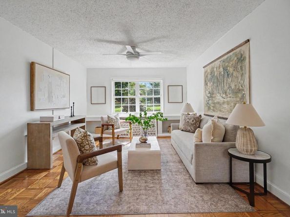 1602 W Abingdon Drive 101, Alexandria VA 22314
