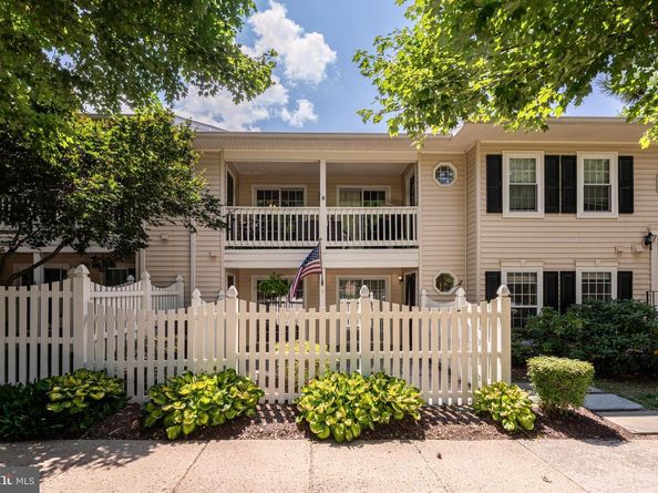 10198 Ashbrooke Court 125, Oakton VA 22124