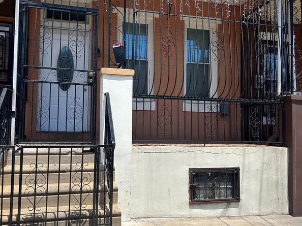 211 E Ontario Street, Philadelphia PA 19134