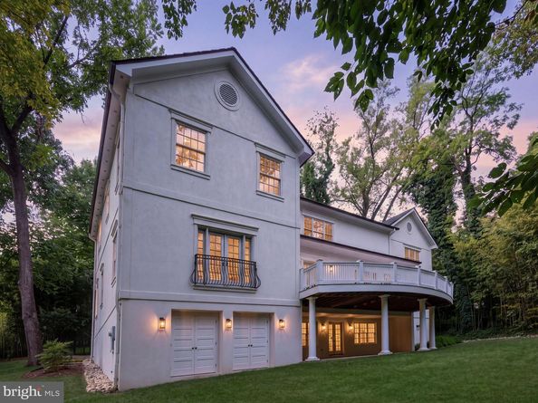 2913 University Terrace NW, Washington DC 20016