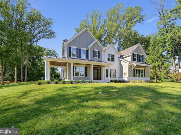 2074 Fox Creek Road, Berwyn PA 19312