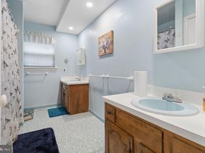 1297 Quarry Commons Drive, Yardley PA 19067