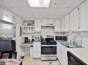 2537 Shelmire Avenue, Philadelphia PA 19152