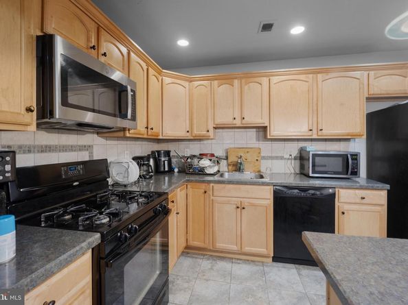 2537 Shelmire Avenue, Philadelphia PA 19152
