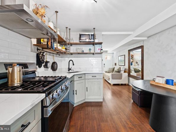 833 Kater Street, Philadelphia PA 19147