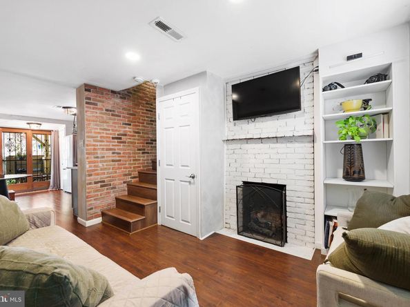 833 Kater Street, Philadelphia PA 19147