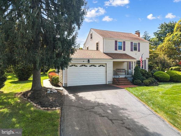 913 Greenway Avenue, Yardley PA 19067