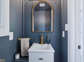 1804 N Cleveland Street, Arlington VA 22201