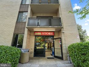 3100 S Manchester Street 323, Falls Church VA 22044