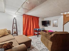 1133 Agnew Drive, Drexel Hill PA 19026