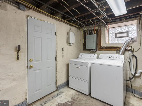 475 Pensdale Street, Philadelphia PA 19128