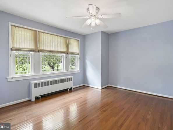 475 Pensdale Street, Philadelphia PA 19128
