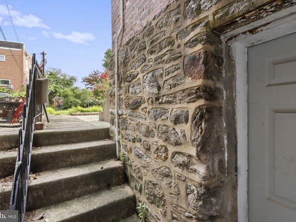 475 Pensdale Street, Philadelphia PA 19128