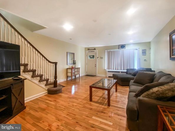 2104 W Cheltenham Avenue, Philadelphia PA 19138