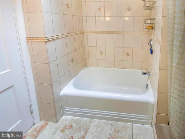 2104 W Cheltenham Avenue, Philadelphia PA 19138