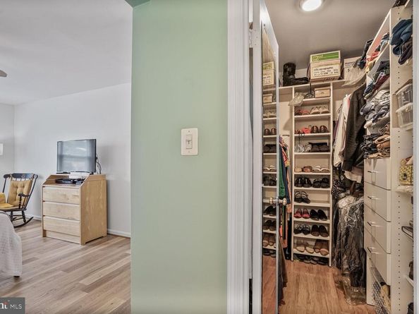 7966 Arden Court, Dunn Loring VA 22027