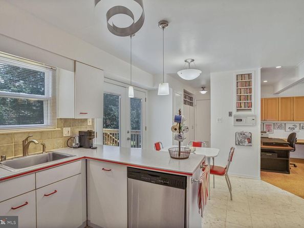 7966 Arden Court, Dunn Loring VA 22027