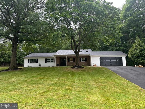 1332 Cinnamon Drive, Fort Washington PA 19034