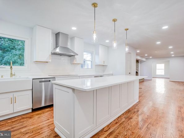 8712 Harness Trail, Potomac MD 20854