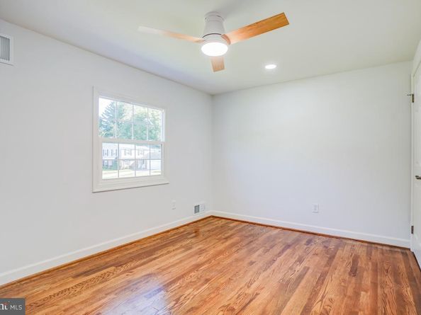 8712 Harness Trail, Potomac MD 20854
