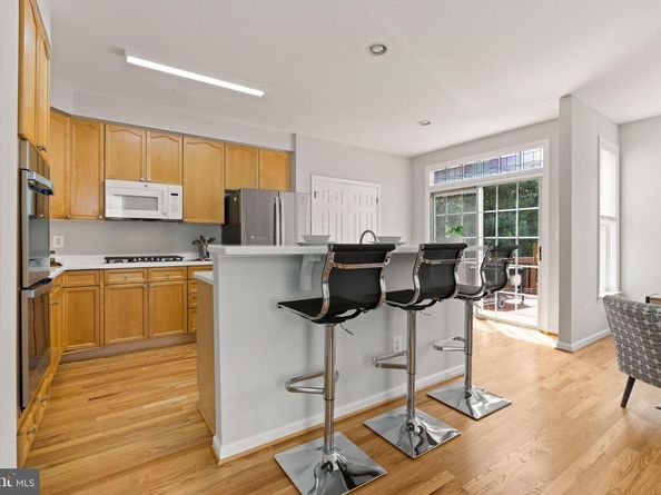 2834 Little Falls Place, Falls Church VA 22042