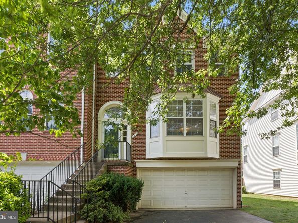 2834 Little Falls Place, Falls Church VA 22042