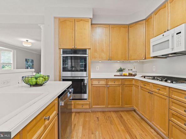 2834 Little Falls Place, Falls Church VA 22042