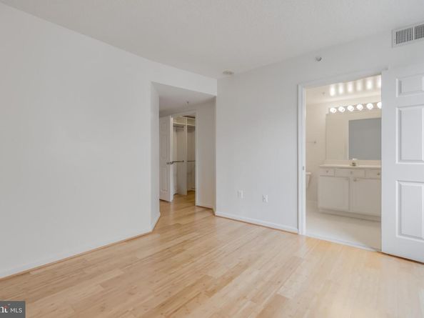 3835 9TH Street N 1001W, Arlington VA 22203