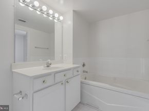 3835 9TH Street N 1001W, Arlington VA 22203