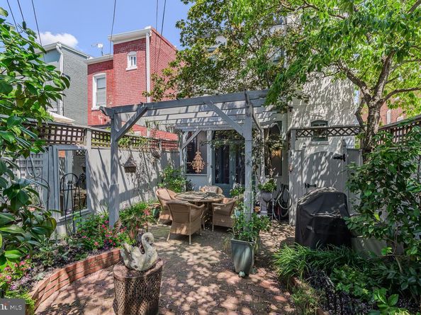 424 4TH Street NE, Washington DC 20002