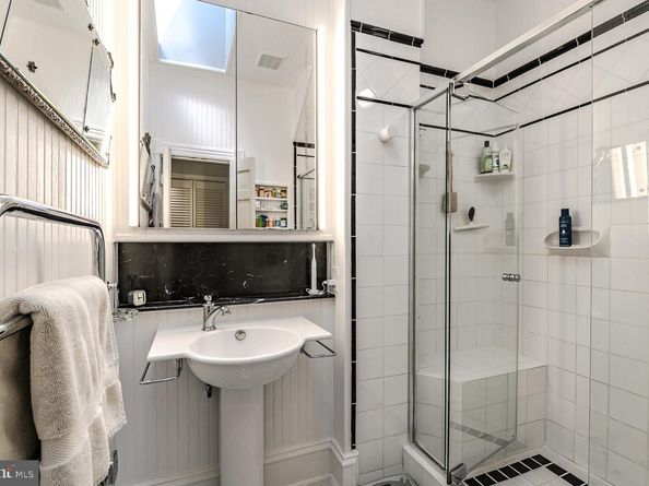 424 4TH Street NE, Washington DC 20002