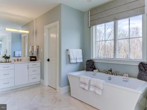 837 Nathan Hale, Berwyn PA 19312