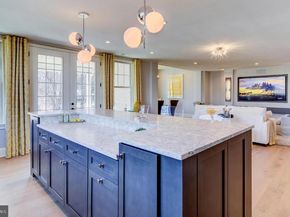 837 Nathan Hale, Berwyn PA 19312