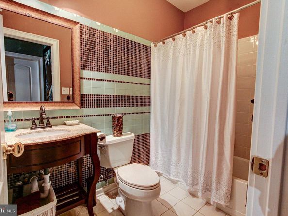 223 Cecelia Acres Drive, Ivyland PA 18974