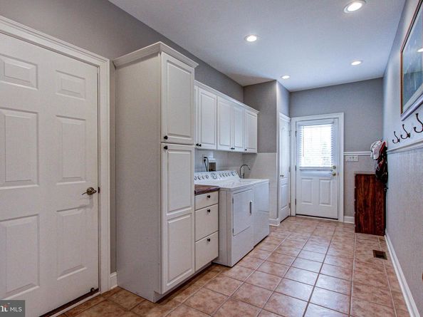 223 Cecelia Acres Drive, Ivyland PA 18974