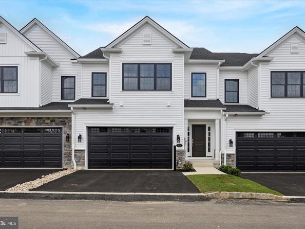 506 Fullerton Farm Court Lot #22, Warrington PA 18976