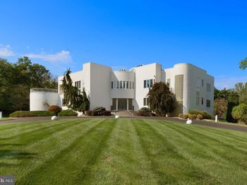 611 Creek Lane