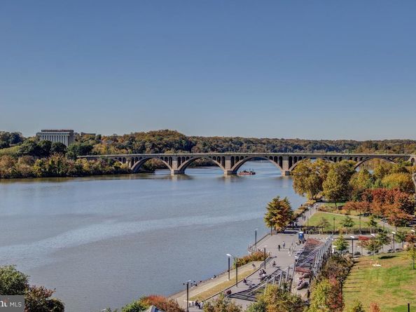 1080 Wisconsin Avenue NW 503W, Washington DC 20007