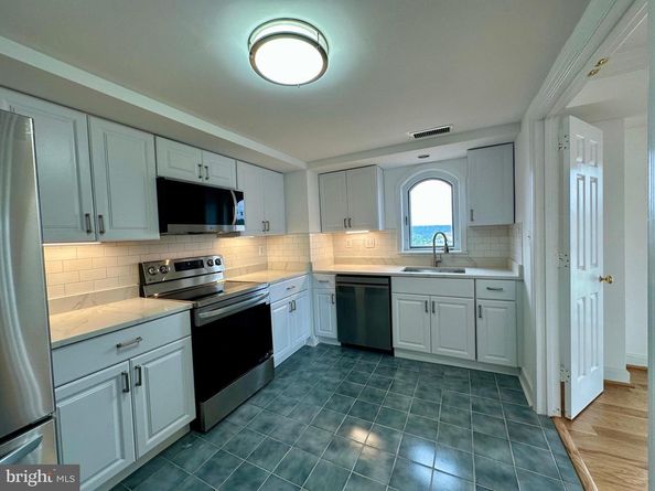 1080 Wisconsin Avenue NW 503W, Washington DC 20007