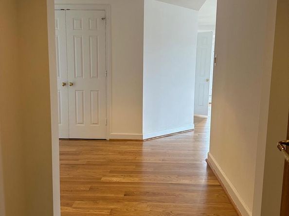 1080 Wisconsin Avenue NW 503W, Washington DC 20007