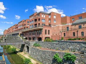 1080 Wisconsin Avenue NW 503W, Washington DC 20007