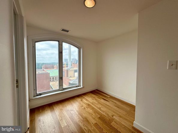 1080 Wisconsin Avenue NW 503W, Washington DC 20007