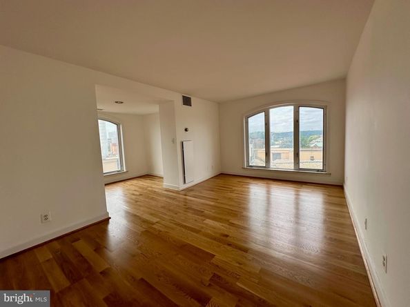 1080 Wisconsin Avenue NW 503W, Washington DC 20007