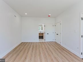 7415 Sprague Street, Philadelphia PA 19119